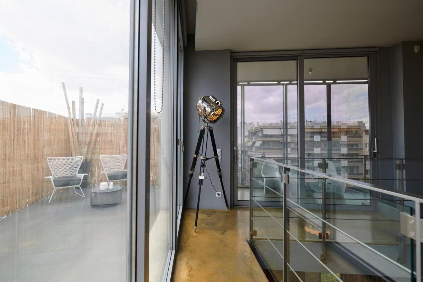 Ma Maison No5 Penthouse Loft, Private Heated Pool, Acropolis View, Ultra High Speed Internet 300 Mbps, Short Walk To Acropolis, Parking Upon Request, 1' From Metro Aten Exteriör bild