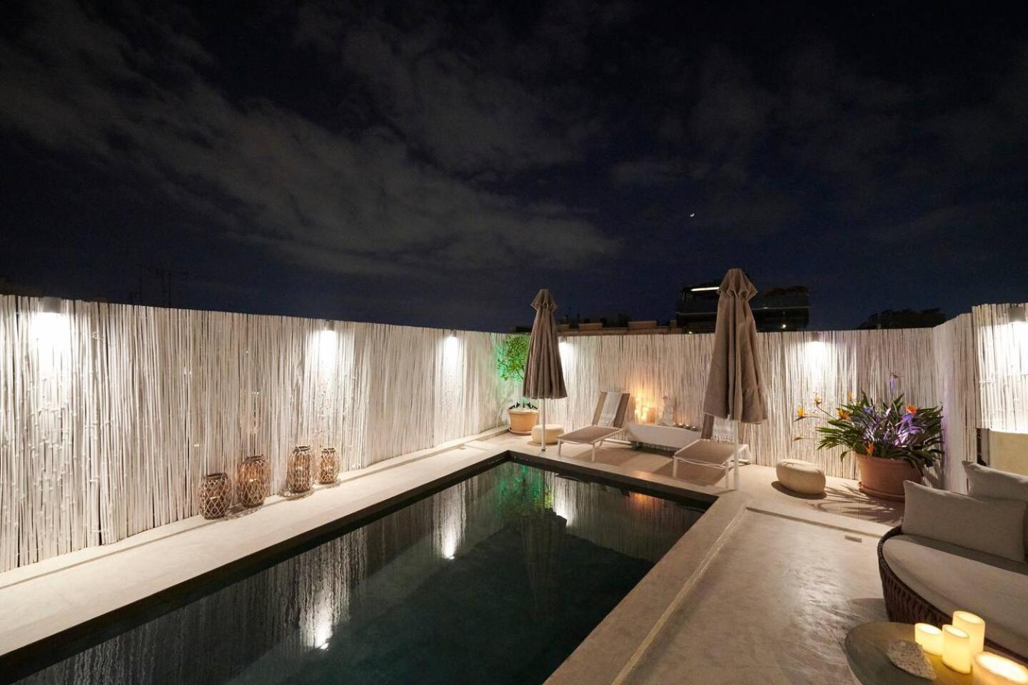 Ma Maison No5 Penthouse Loft, Private Heated Pool, Acropolis View, Ultra High Speed Internet 300 Mbps, Short Walk To Acropolis, Parking Upon Request, 1' From Metro Aten Exteriör bild