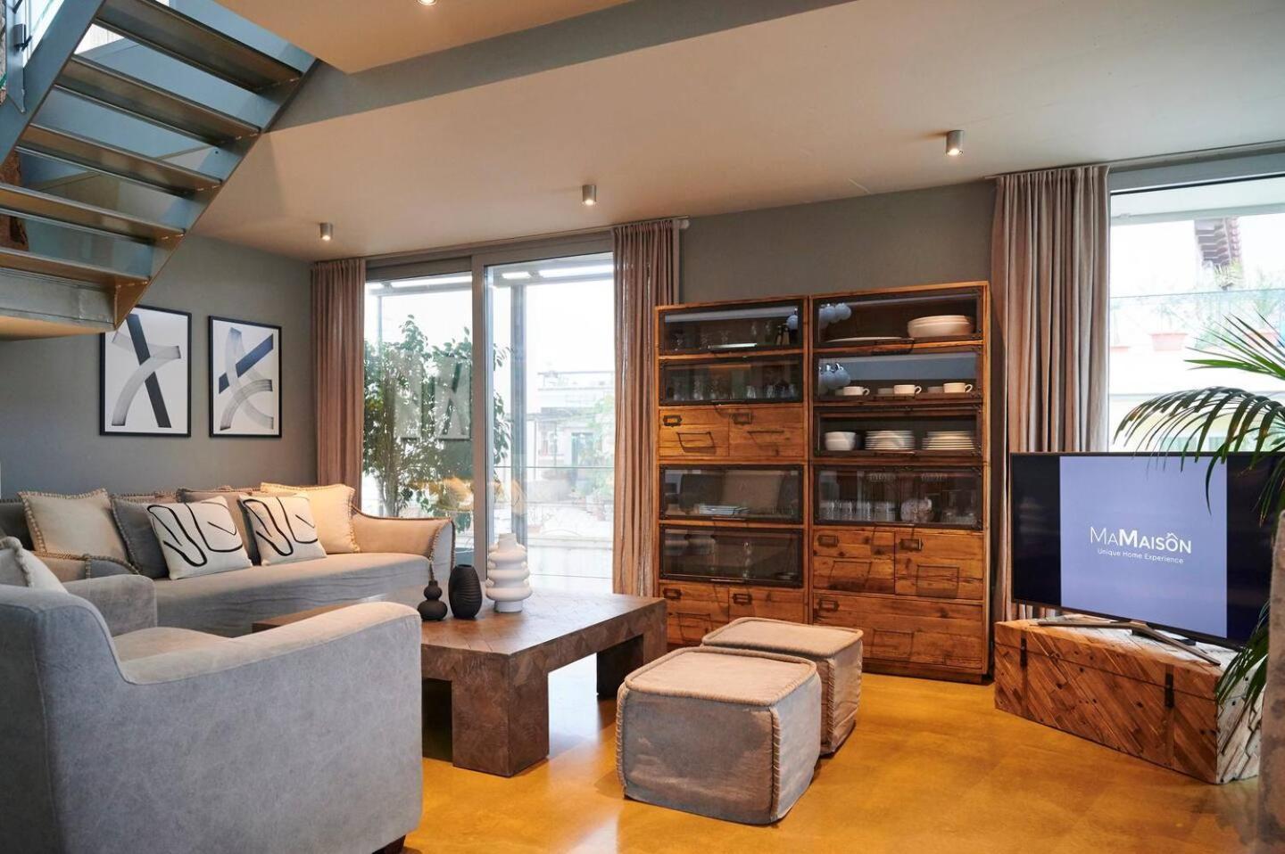 Ma Maison No5 Penthouse Loft, Private Heated Pool, Acropolis View, Ultra High Speed Internet 300 Mbps, Short Walk To Acropolis, Parking Upon Request, 1' From Metro Aten Exteriör bild