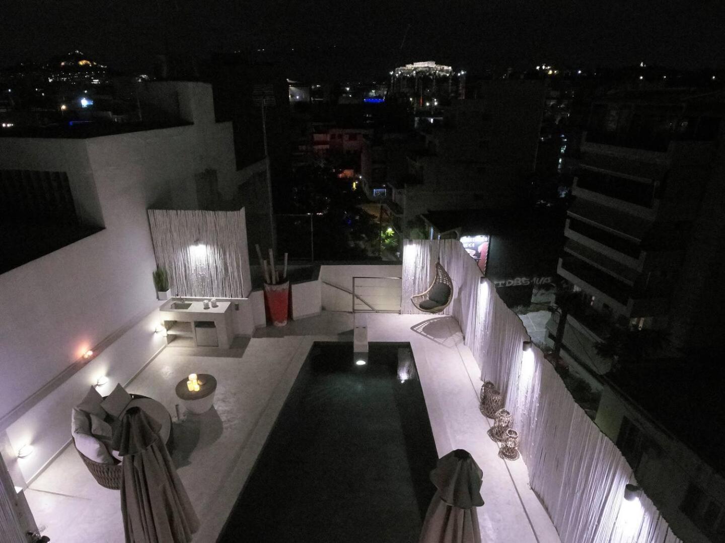 Ma Maison No5 Penthouse Loft, Private Heated Pool, Acropolis View, Ultra High Speed Internet 300 Mbps, Short Walk To Acropolis, Parking Upon Request, 1' From Metro Aten Exteriör bild