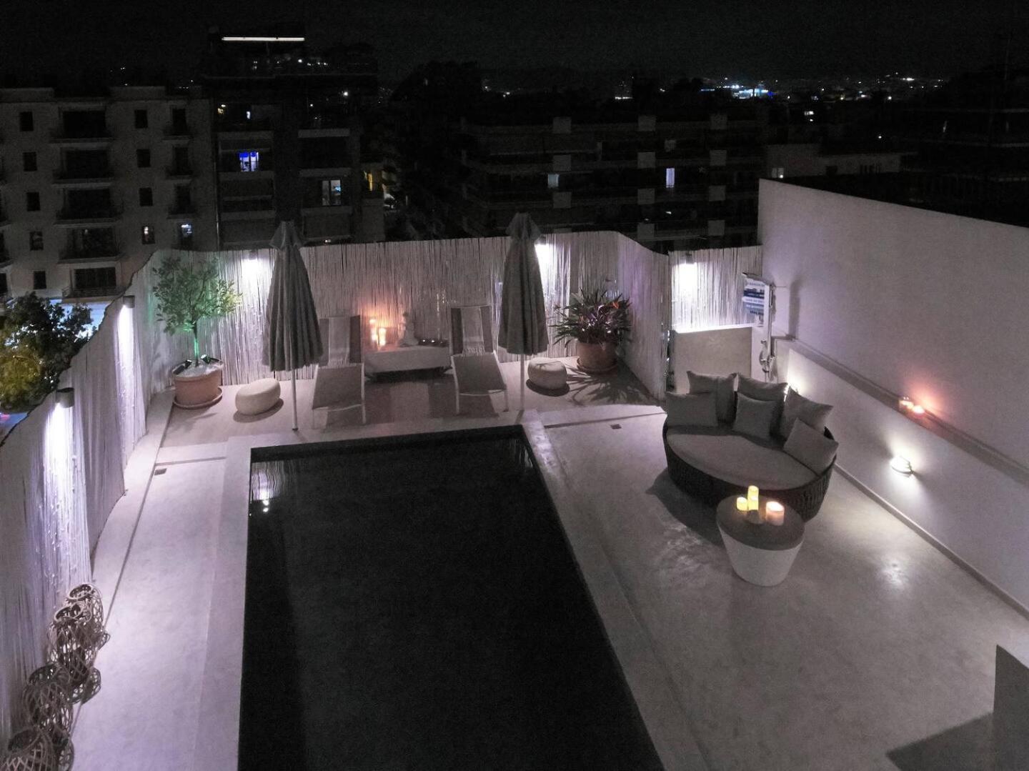 Ma Maison No5 Penthouse Loft, Private Heated Pool, Acropolis View, Ultra High Speed Internet 300 Mbps, Short Walk To Acropolis, Parking Upon Request, 1' From Metro Aten Exteriör bild