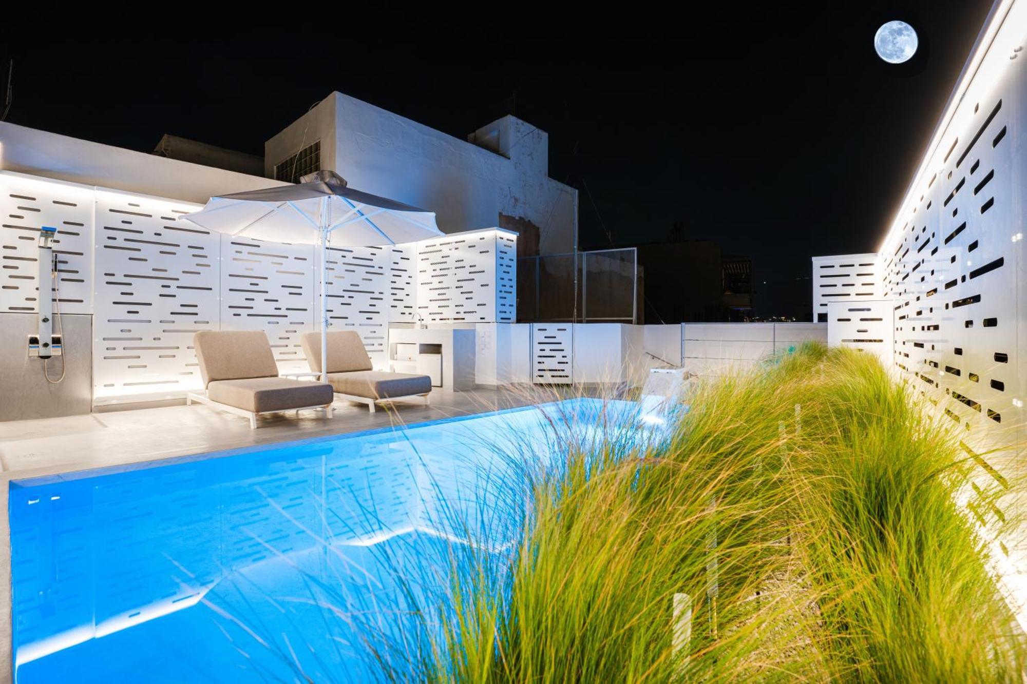 Ma Maison No5 Penthouse Loft, Private Heated Pool, Acropolis View, Ultra High Speed Internet 300 Mbps, Short Walk To Acropolis, Parking Upon Request, 1' From Metro Aten Exteriör bild