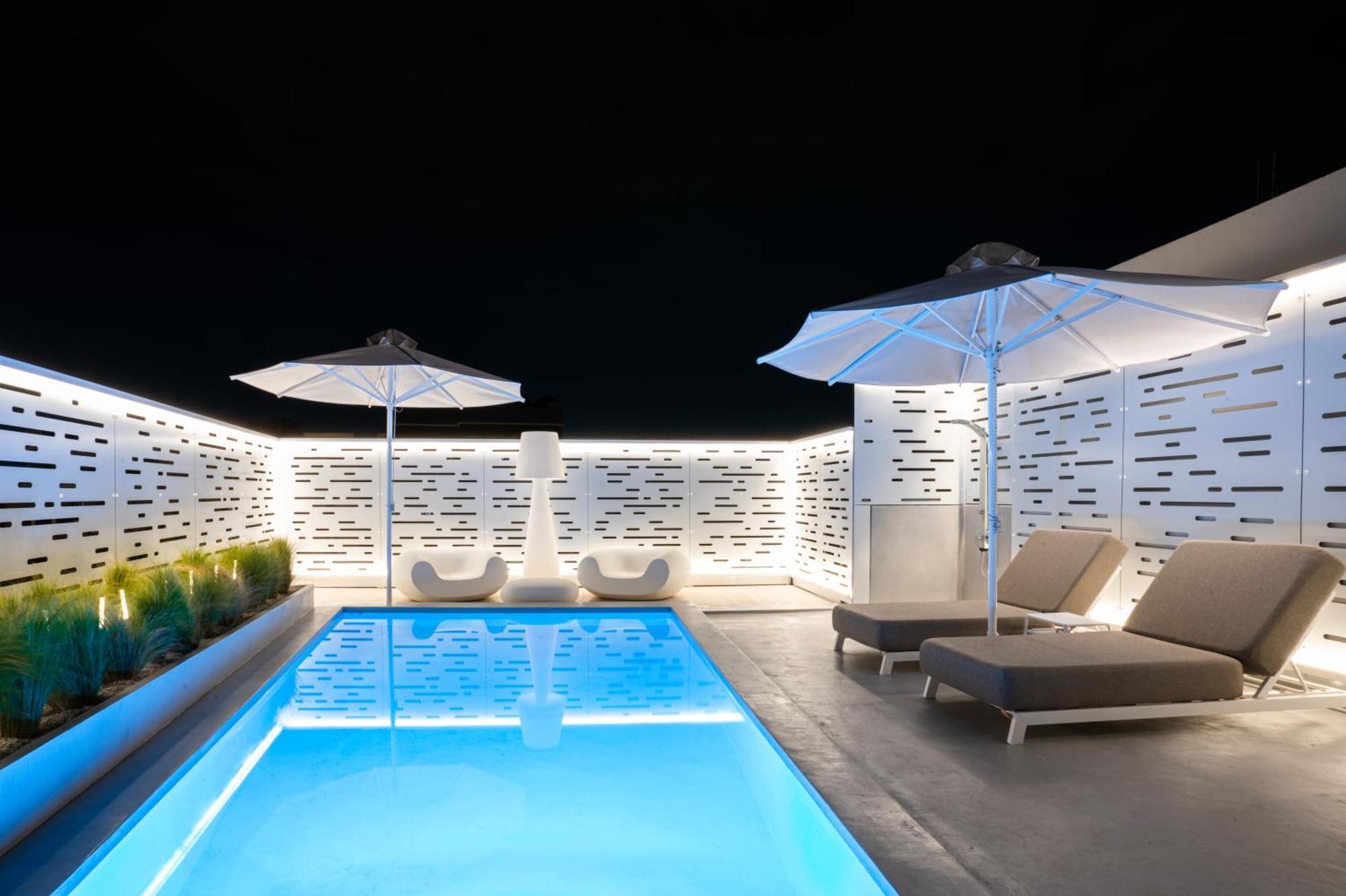 Ma Maison No5 Penthouse Loft, Private Heated Pool, Acropolis View, Ultra High Speed Internet 300 Mbps, Short Walk To Acropolis, Parking Upon Request, 1' From Metro Aten Exteriör bild