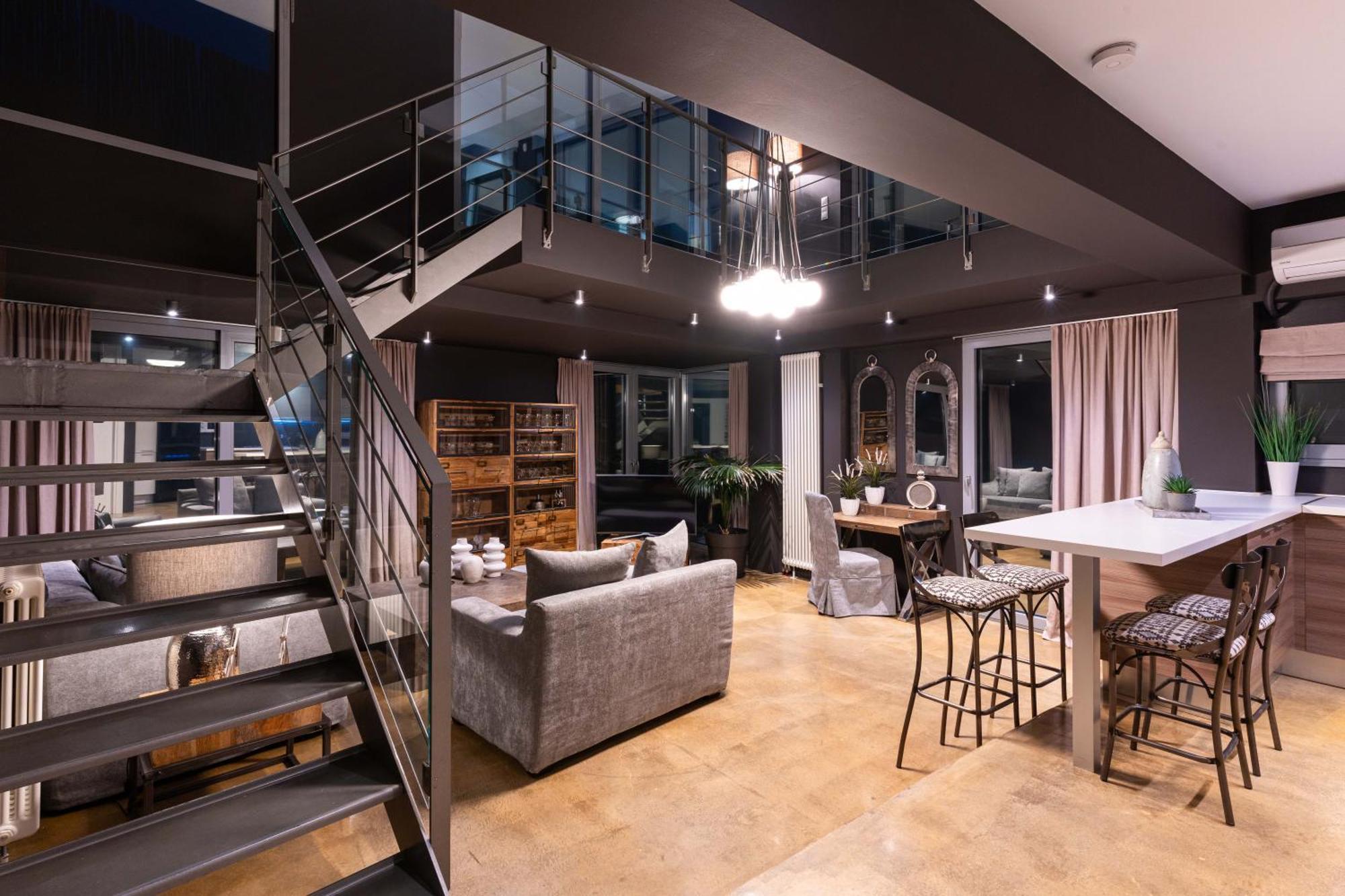 Ma Maison No5 Penthouse Loft, Private Heated Pool, Acropolis View, Ultra High Speed Internet 300 Mbps, Short Walk To Acropolis, Parking Upon Request, 1' From Metro Aten Exteriör bild